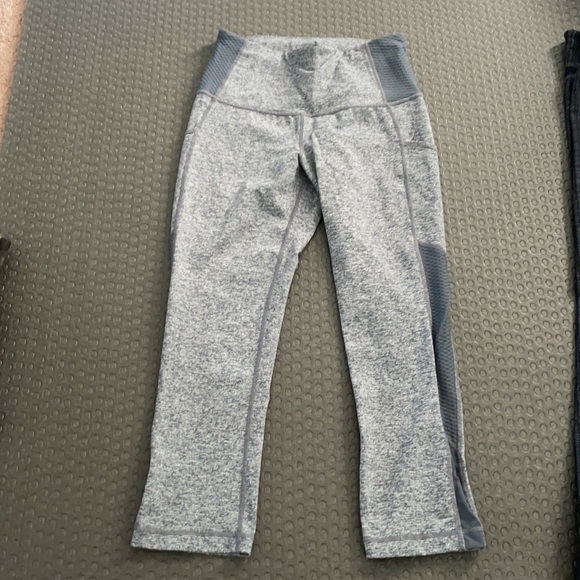 Kirkland leggings bundle - Picture 2 of 4